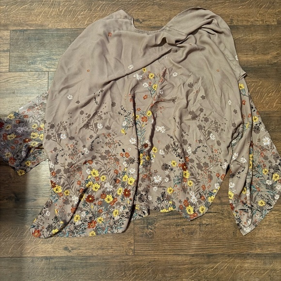 Maurice’s Painted Flower Shawl XLarge - Picture 2 of 3